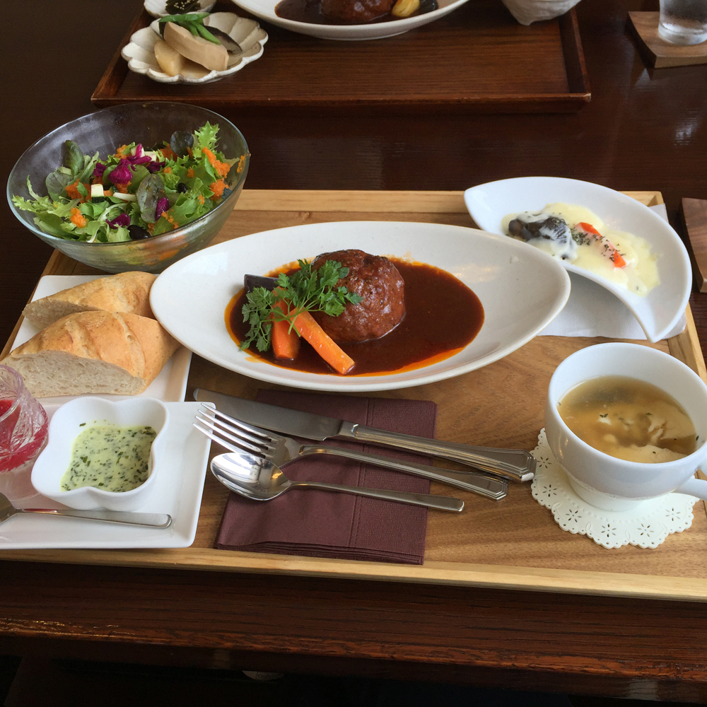 三沢市街パシャ写真『ボリュームランチ♡】